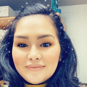 Meet your Posher, Isabel